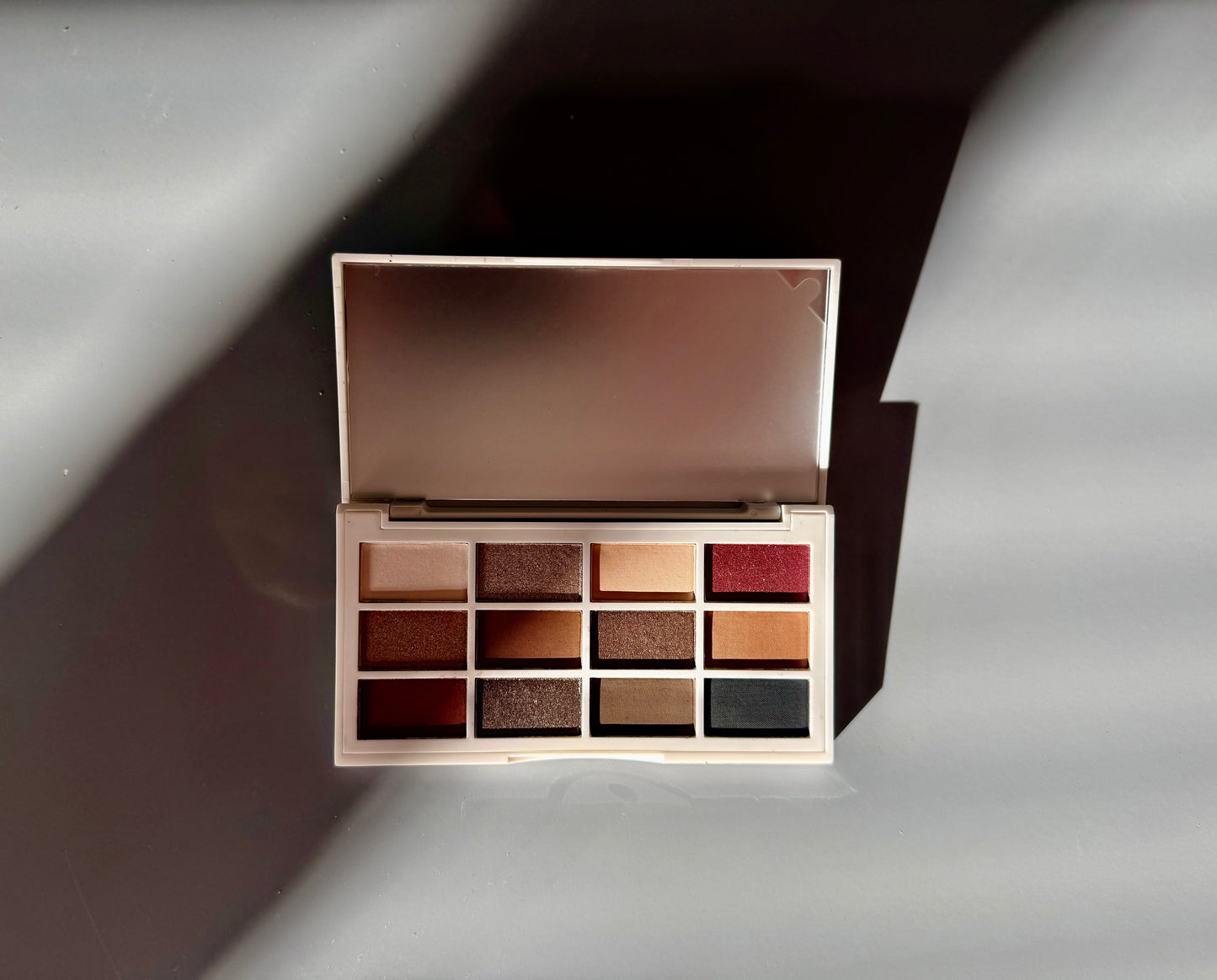 The Gold Glam Pod Cool Story 12-Shape Eyeshadow Palette